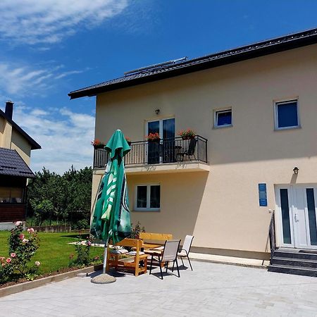 Katarica Hotel Korenica Bagian luar foto
