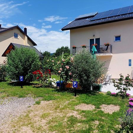 Katarica Hotel Korenica Bagian luar foto