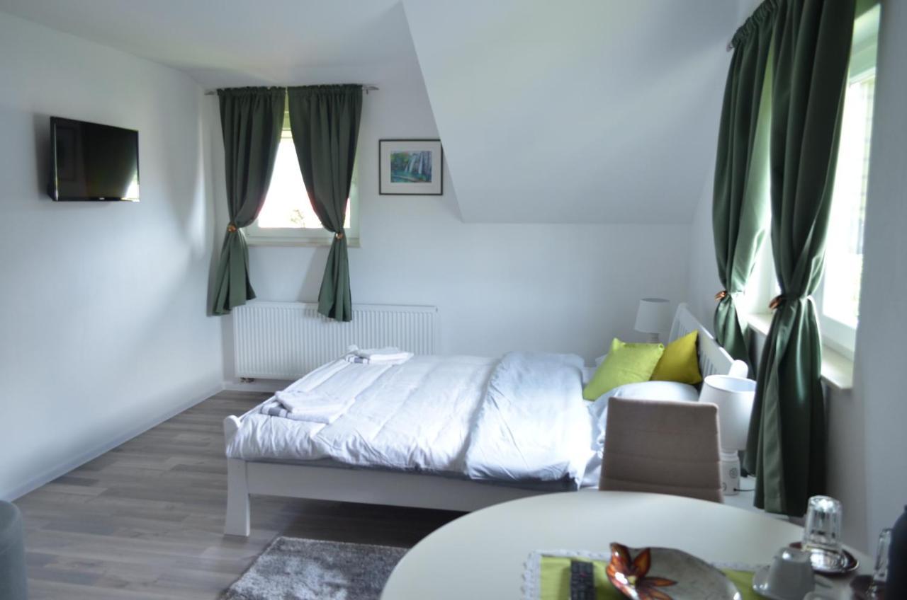 Katarica Hotel Korenica Bagian luar foto